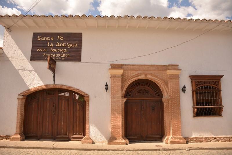 Hotel Santa Barbara Colonial - サンタ・フェ・デ・アンティオキア エクステリア 写真