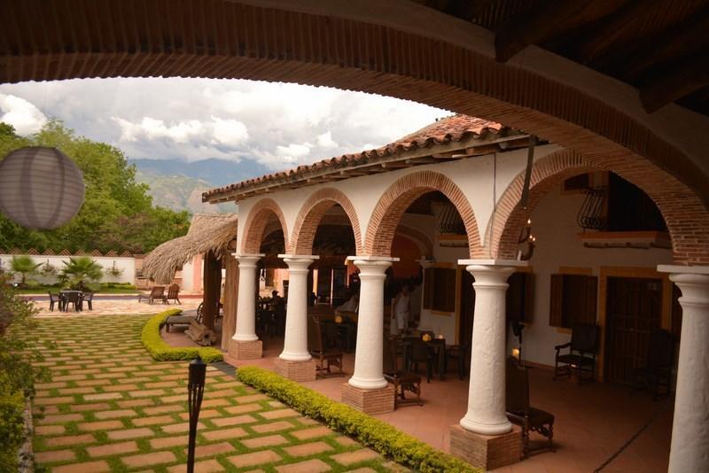Hotel Santa Barbara Colonial - サンタ・フェ・デ・アンティオキア エクステリア 写真