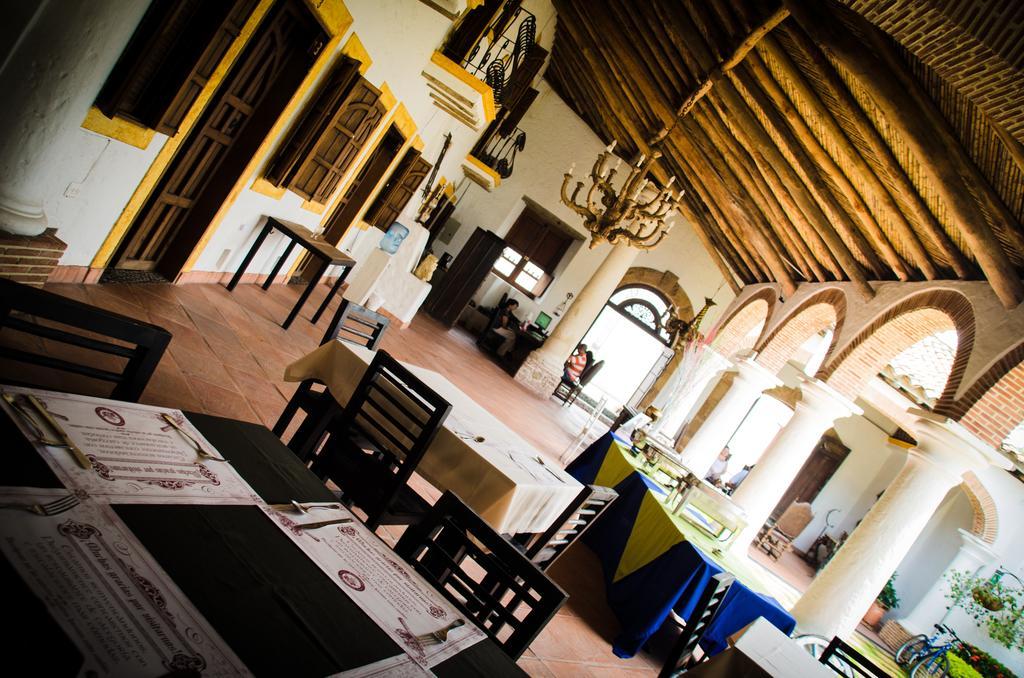Hotel Santa Barbara Colonial - サンタ・フェ・デ・アンティオキア エクステリア 写真