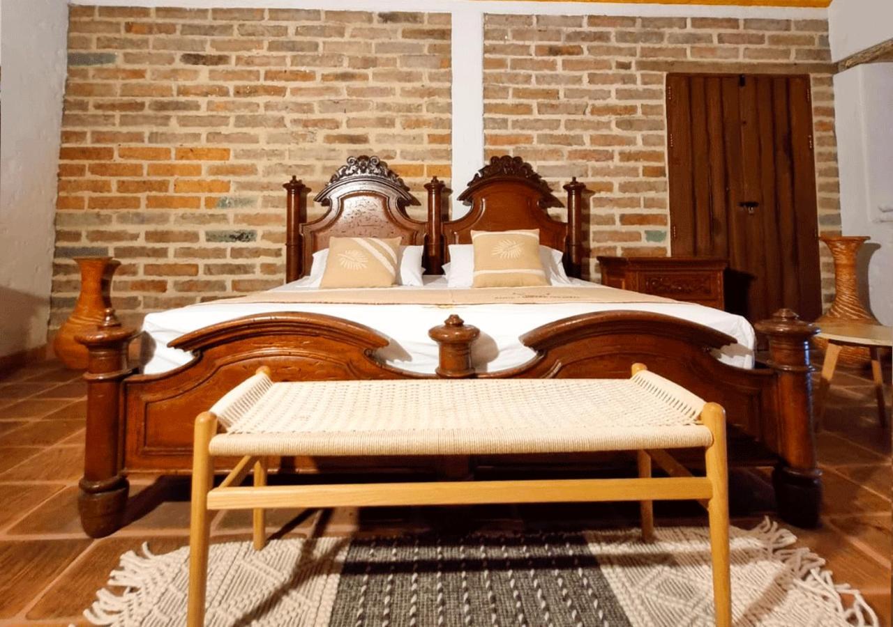 Hotel Santa Barbara Colonial - サンタ・フェ・デ・アンティオキア エクステリア 写真