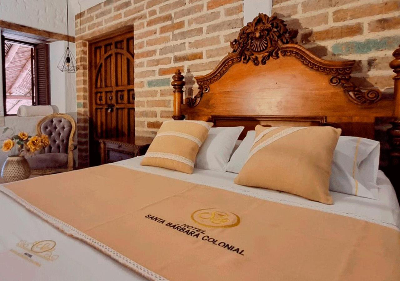 Hotel Santa Barbara Colonial - サンタ・フェ・デ・アンティオキア エクステリア 写真