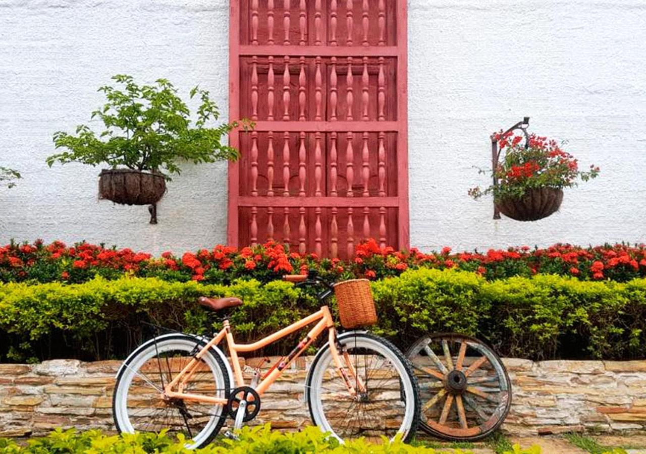 Hotel Santa Barbara Colonial - サンタ・フェ・デ・アンティオキア エクステリア 写真