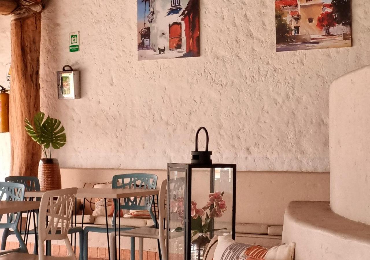 Hotel Santa Barbara Colonial - サンタ・フェ・デ・アンティオキア エクステリア 写真