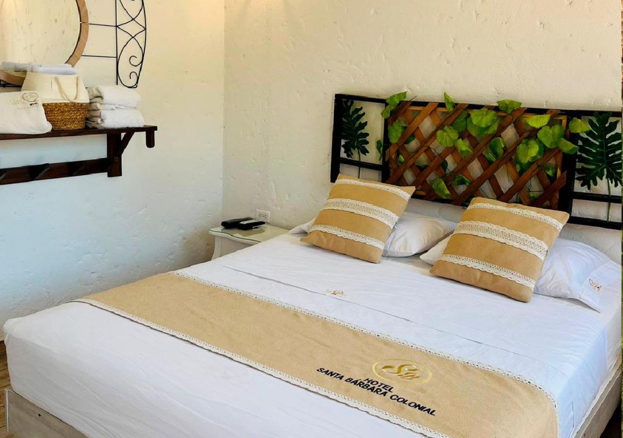 Hotel Santa Barbara Colonial - サンタ・フェ・デ・アンティオキア エクステリア 写真